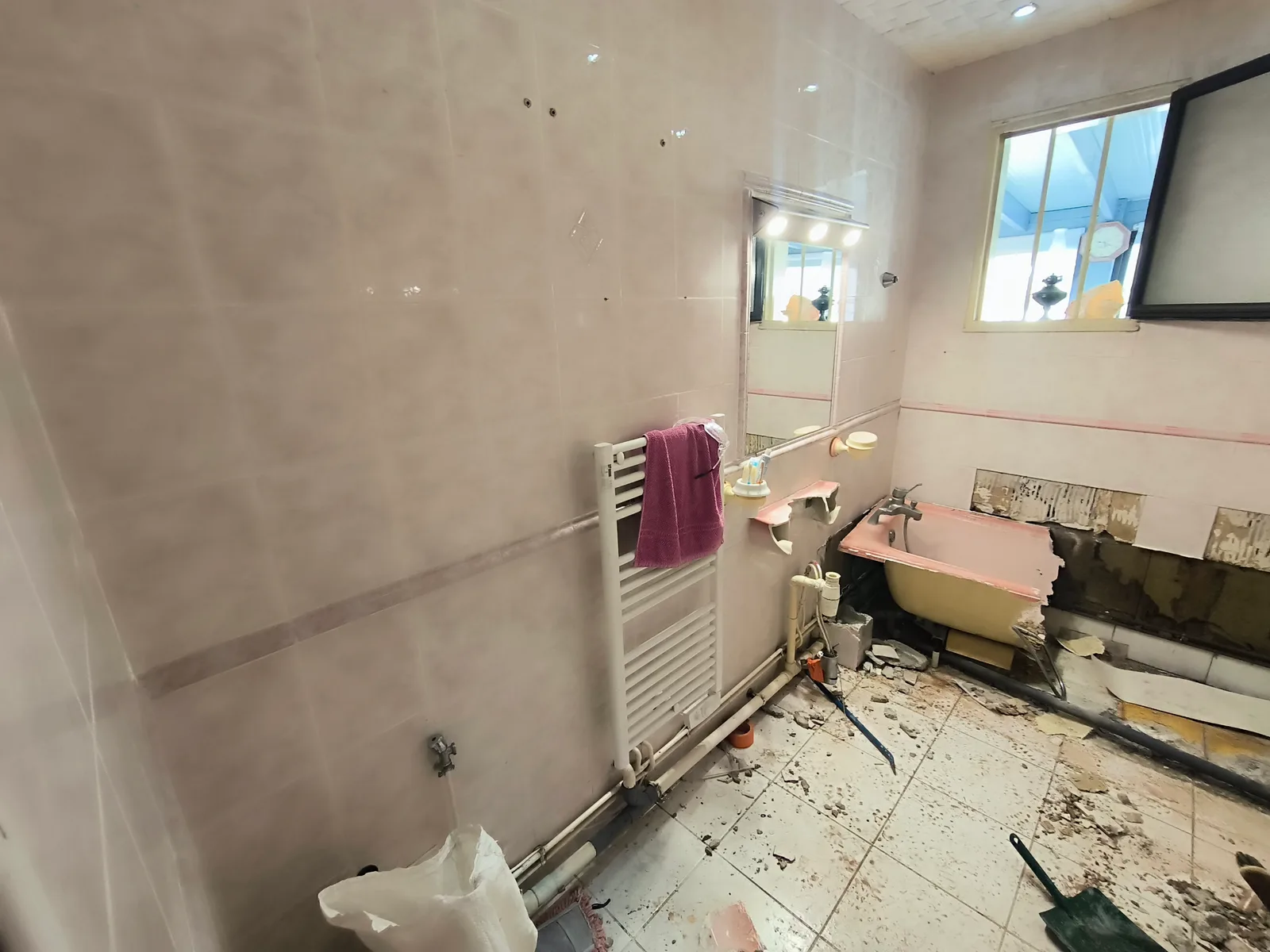 Salle de bain adaptée PMR pour personne âgée à Meximieux - Mathelin Plomberie Chauffage